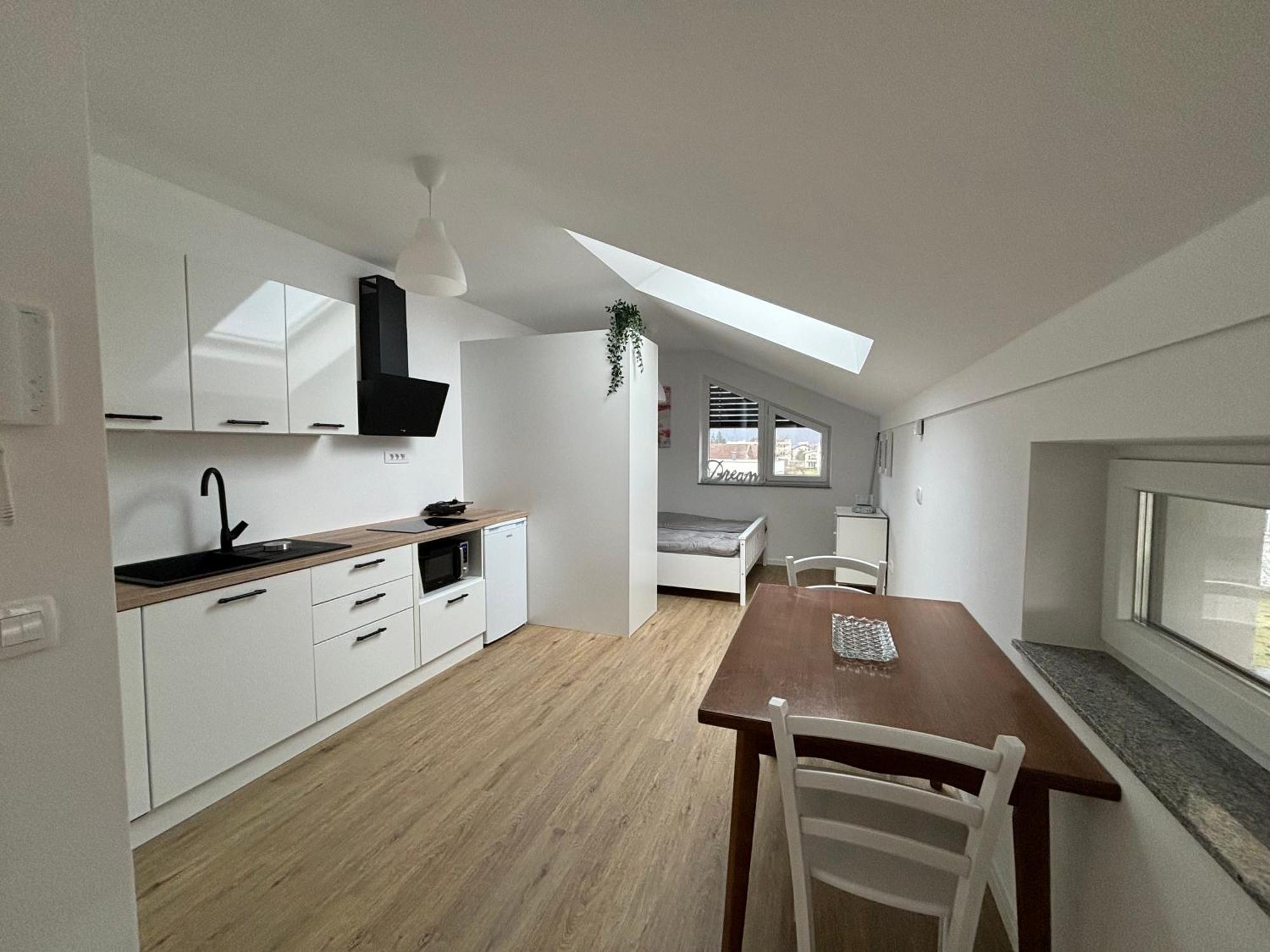 Apartmaji Cepon *