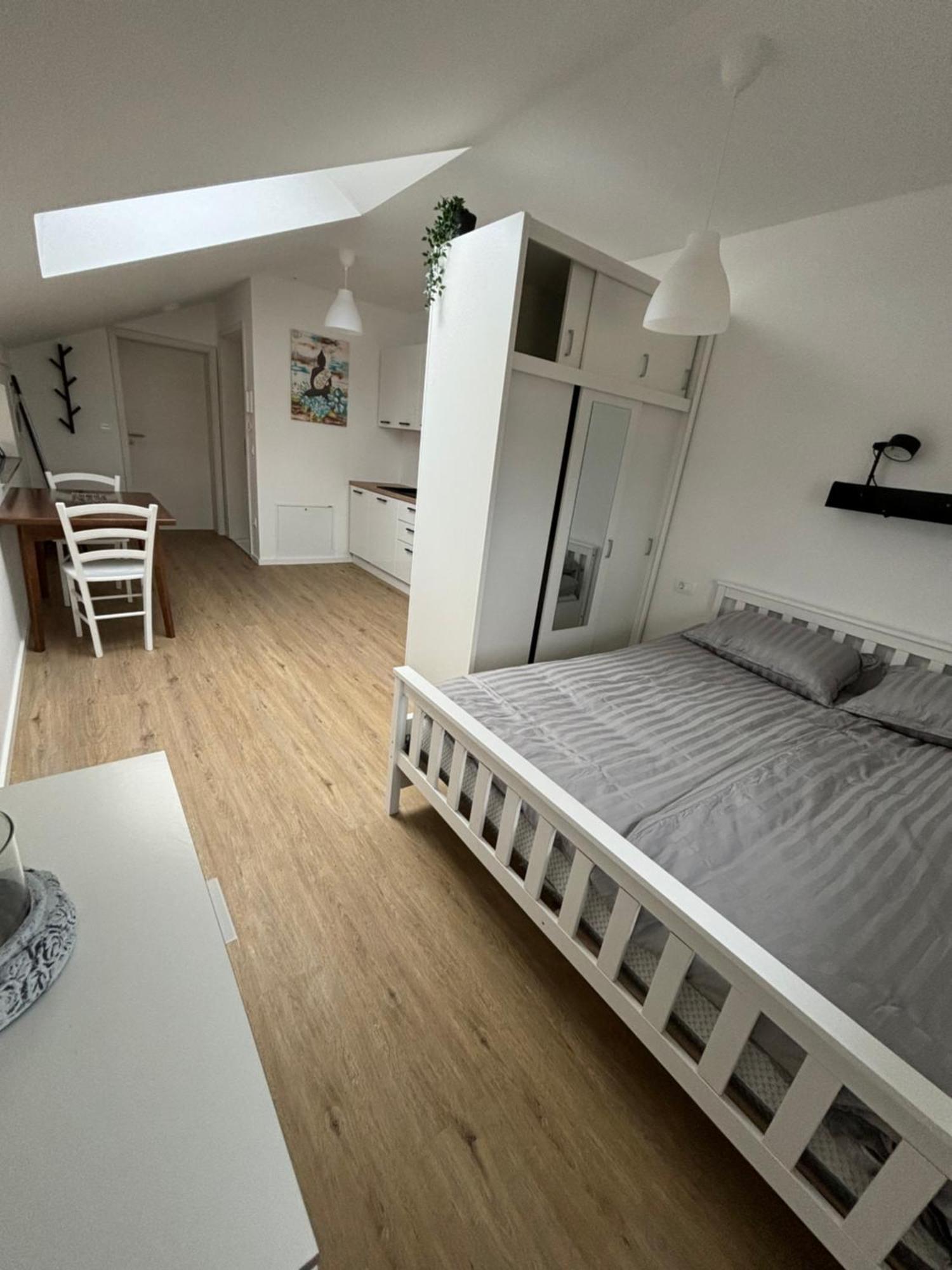 Apartmaji Cepon Apartment